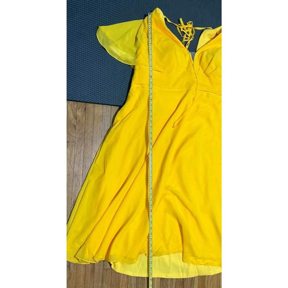 Cicinia Women's Size 26 Yellow Gown 48-inch Length, 24-inch Waist - Picture 7 of 12